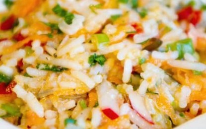 Salată de orez cu pește afumat
