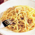 Spaghete cu hamsii și pesmet