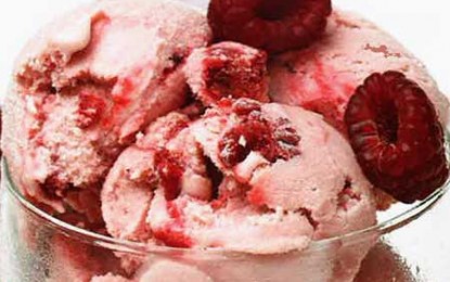 Înghețată de zmeură (fragi, căpșune…)