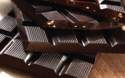 Ciocolata neagră e la fel de bună pentru sănătate ca și exercițiile fizice
