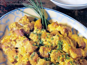 Friptură de vițel cu sos de șofran și coniac