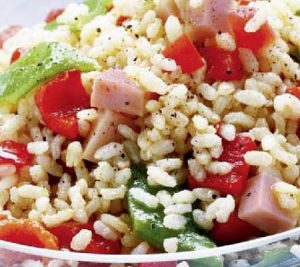 Salata tricolora de orez
