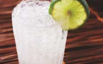 Șapte cocktail-uri cu multă gheață